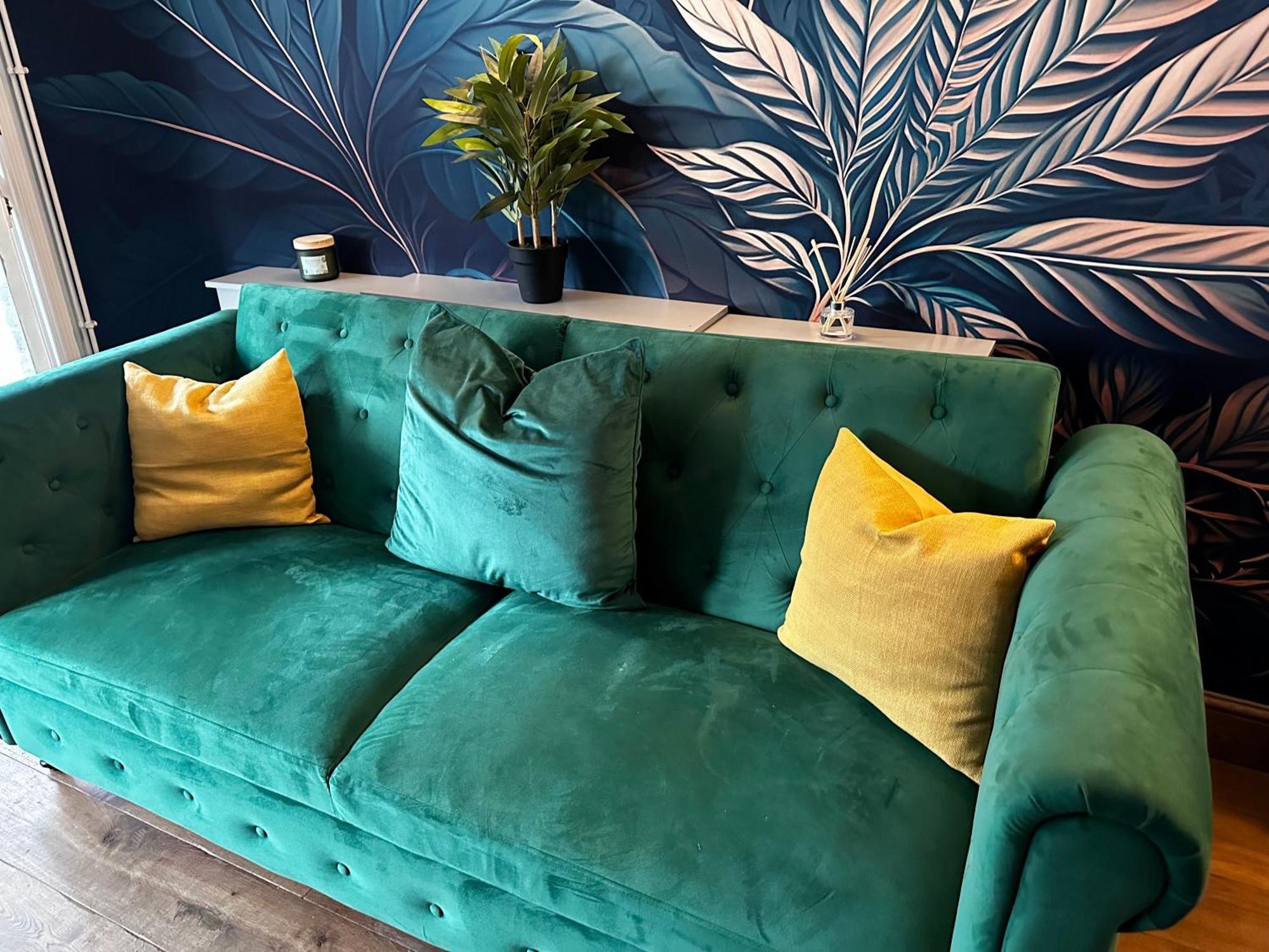 Vibrant House In Free Parking Apartment *