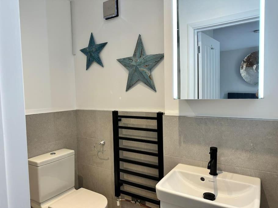 4&5 - Dedworth Road, *
