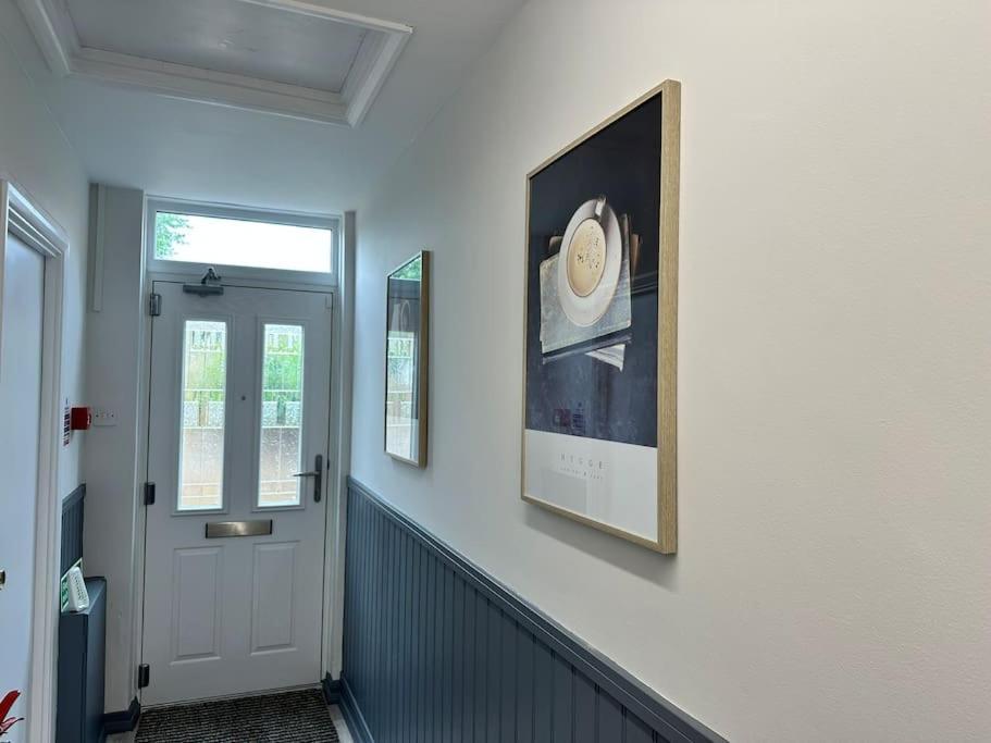 Apartment 4&5 - Dedworth Road, *