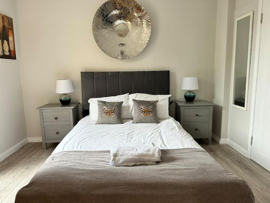Apartment 4&5 - Dedworth Road, Windsor