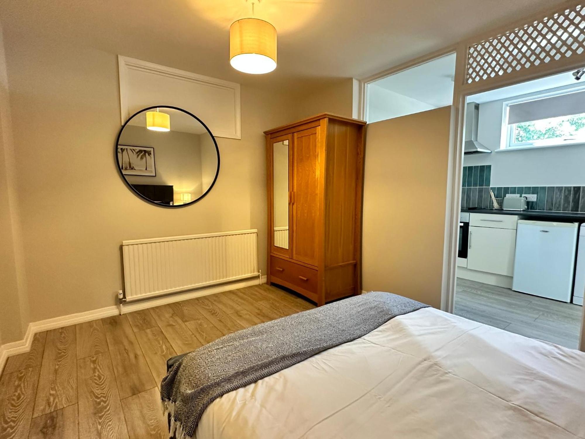 Apartment 4&5 - Dedworth Road, Windsor