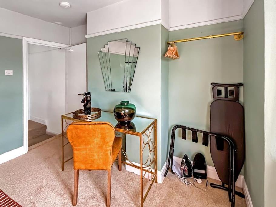 Super Cool Flats In With Parking And Ev Windsor