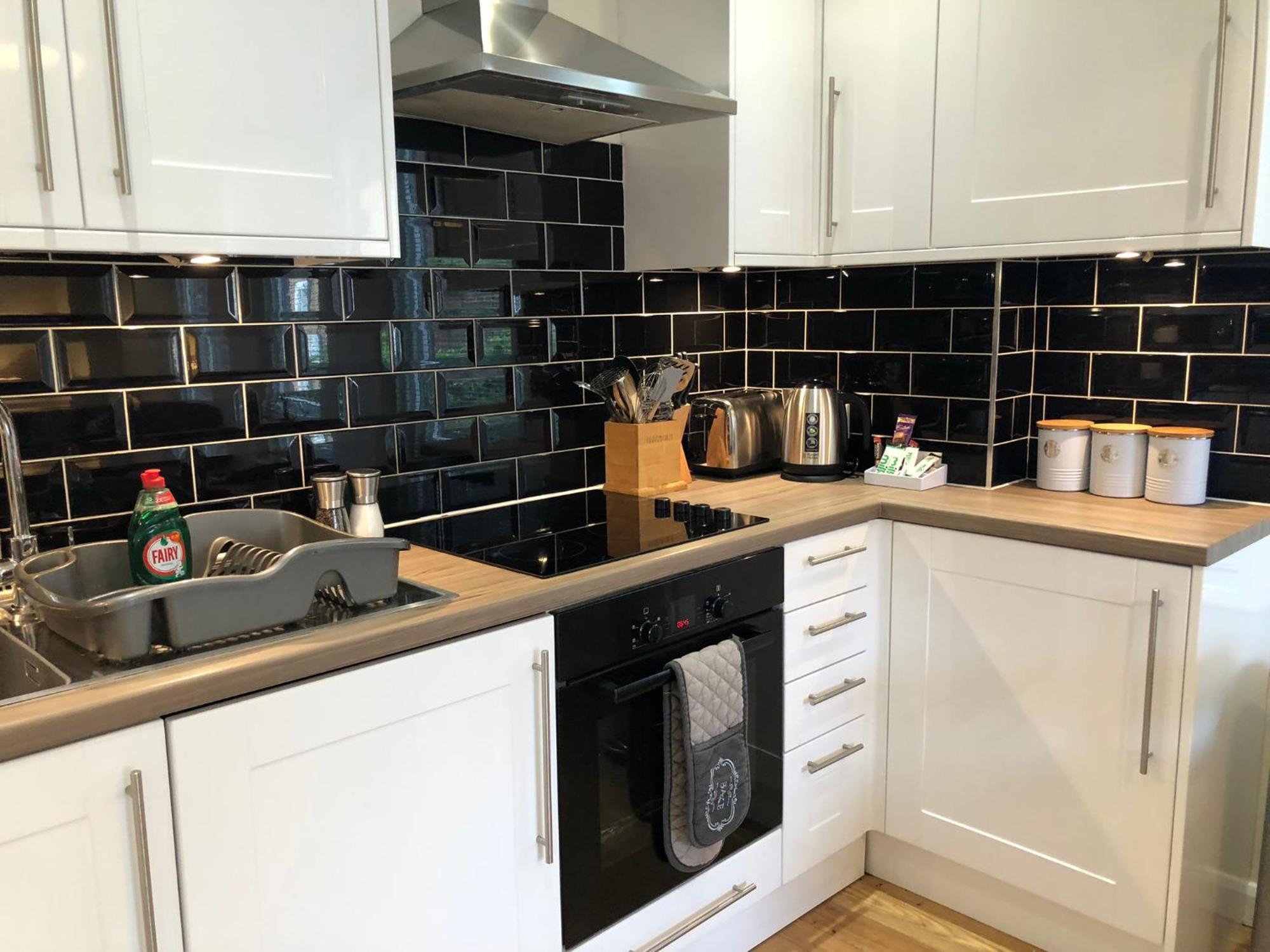 Apartment The Courtyard 2 Bedroom Apartments In Central Windsor With Parking Windsor