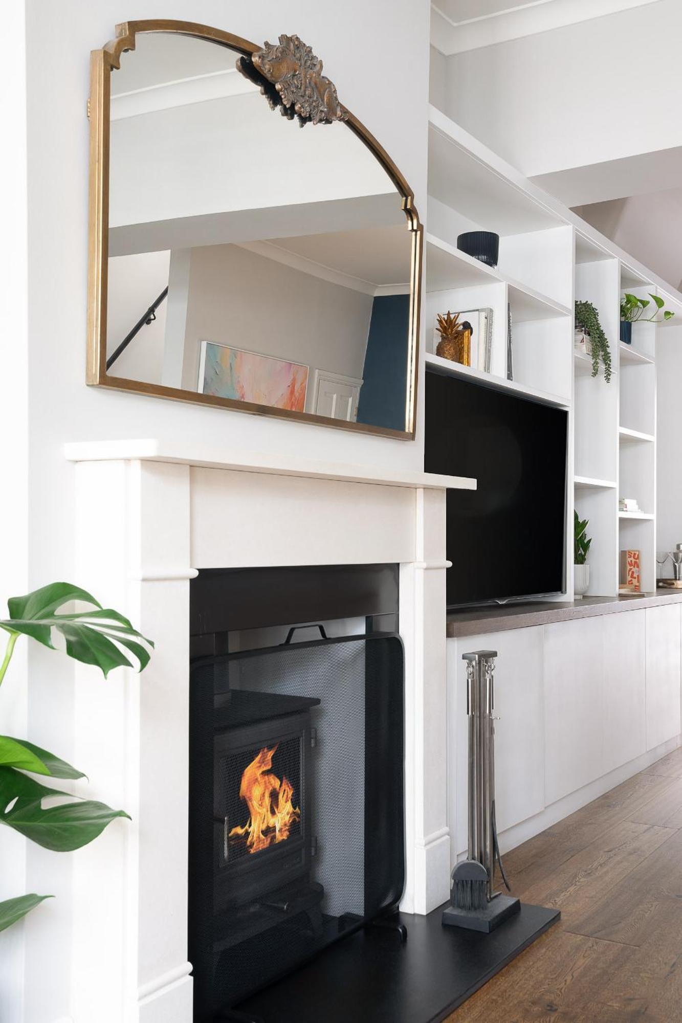Luxury Family In With Large Garden, Games Room, Office, Parking & Pet-friendly *
