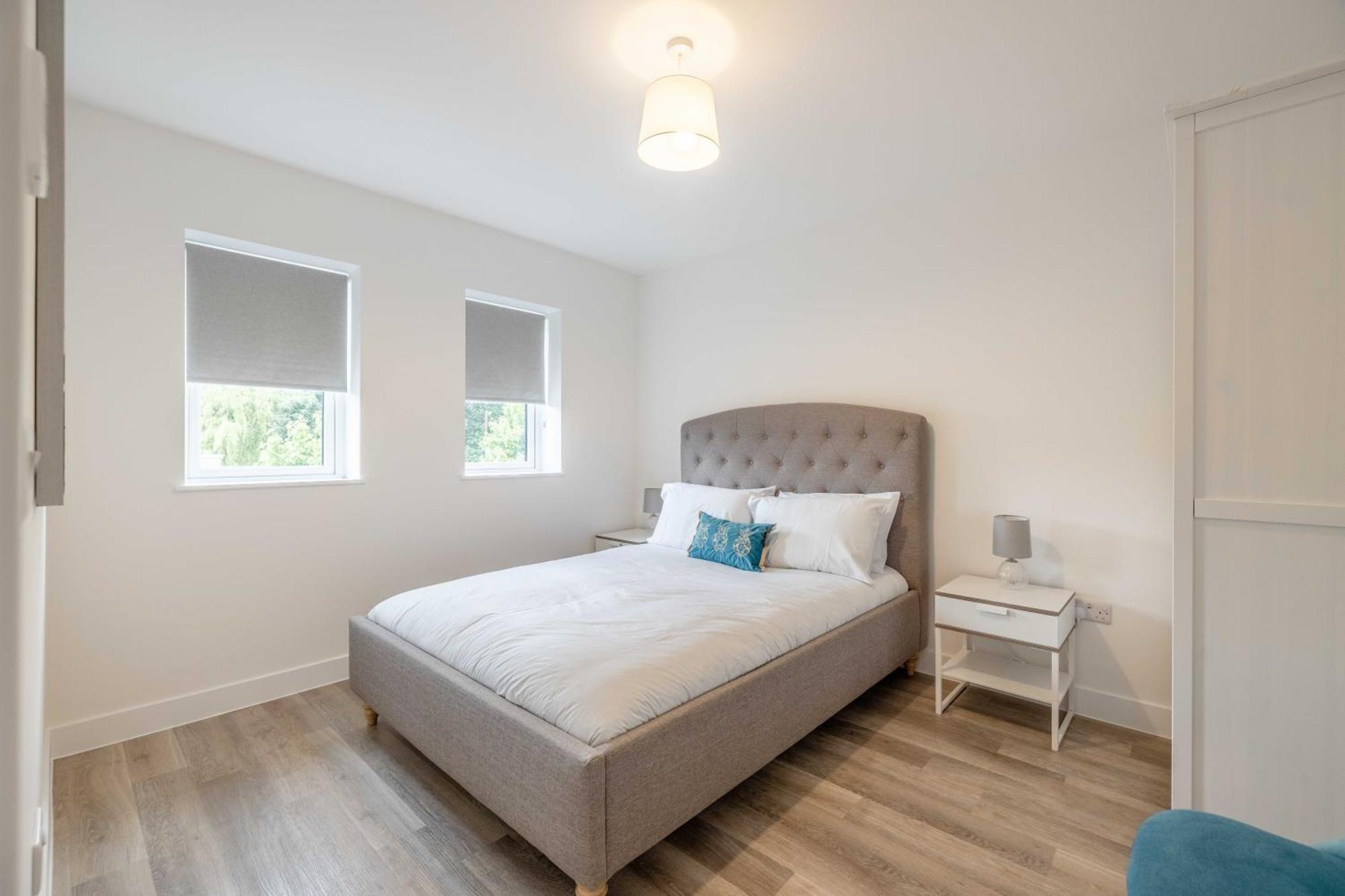 Entr - Modern In * Windsor