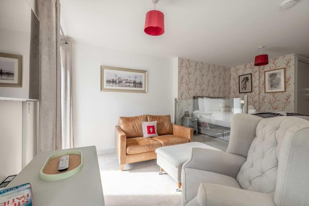 Stylish 1br, 2-min Walk To Castle * Windsor