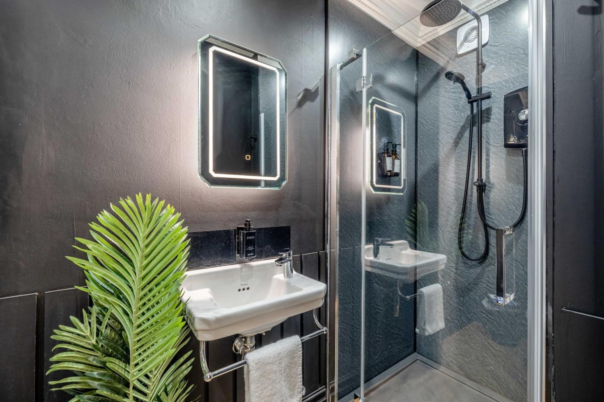 Apartment Super Cool Flats In With Parking And Ev Windsor