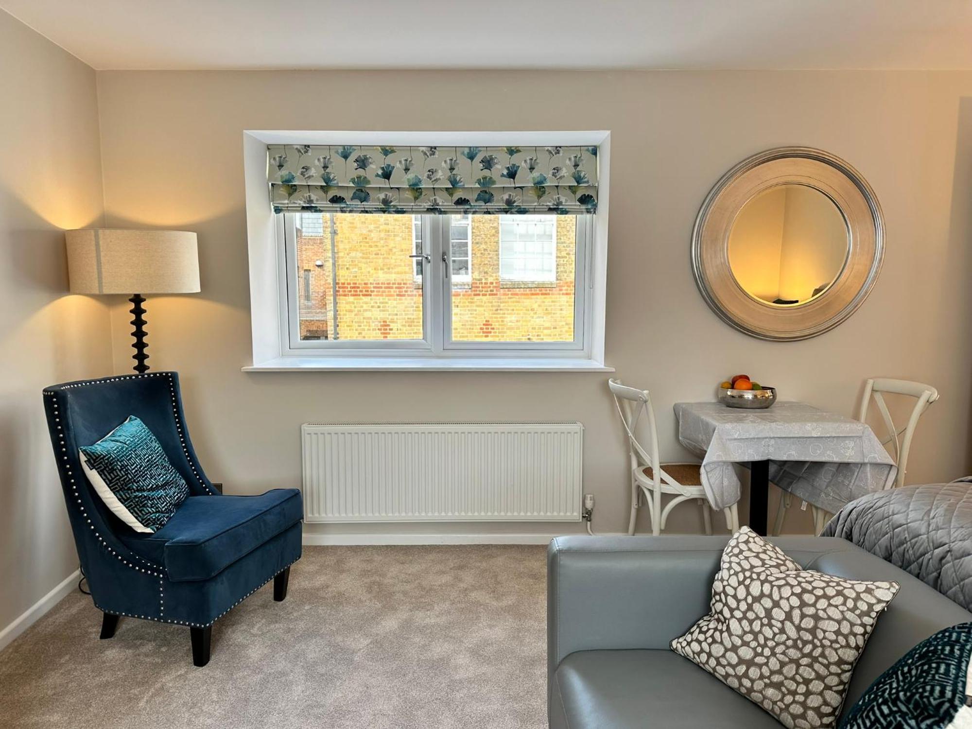 Apartment Russell Street- *