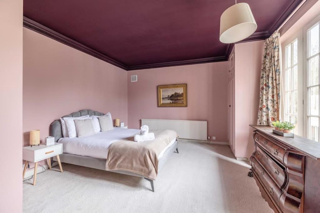 Riverside Gem, 2 Homes, Heated Pool, Hot Tub & Sauna *