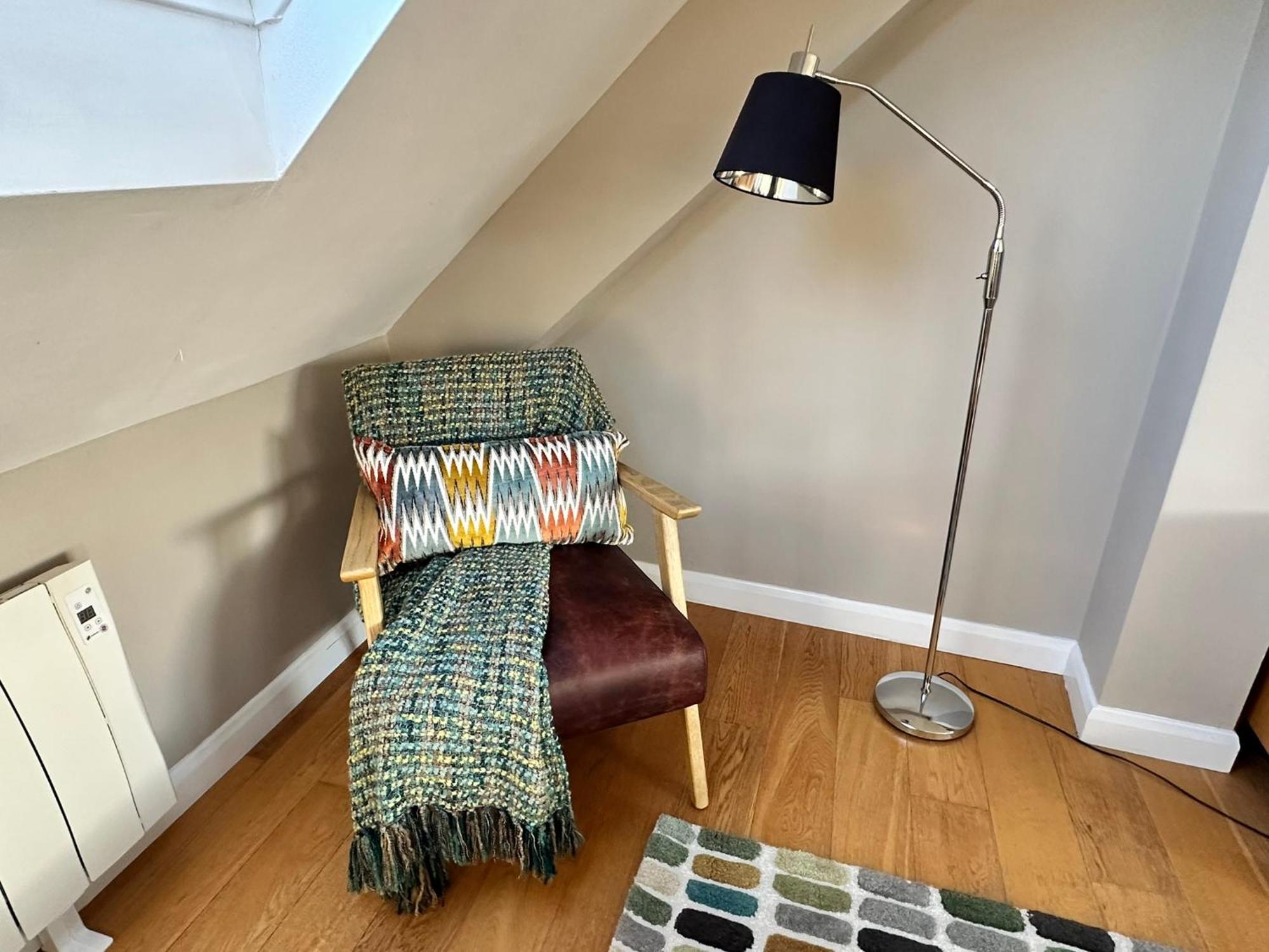 The Courtyard 2 Bedroom Apartments In Central Windsor With Parking