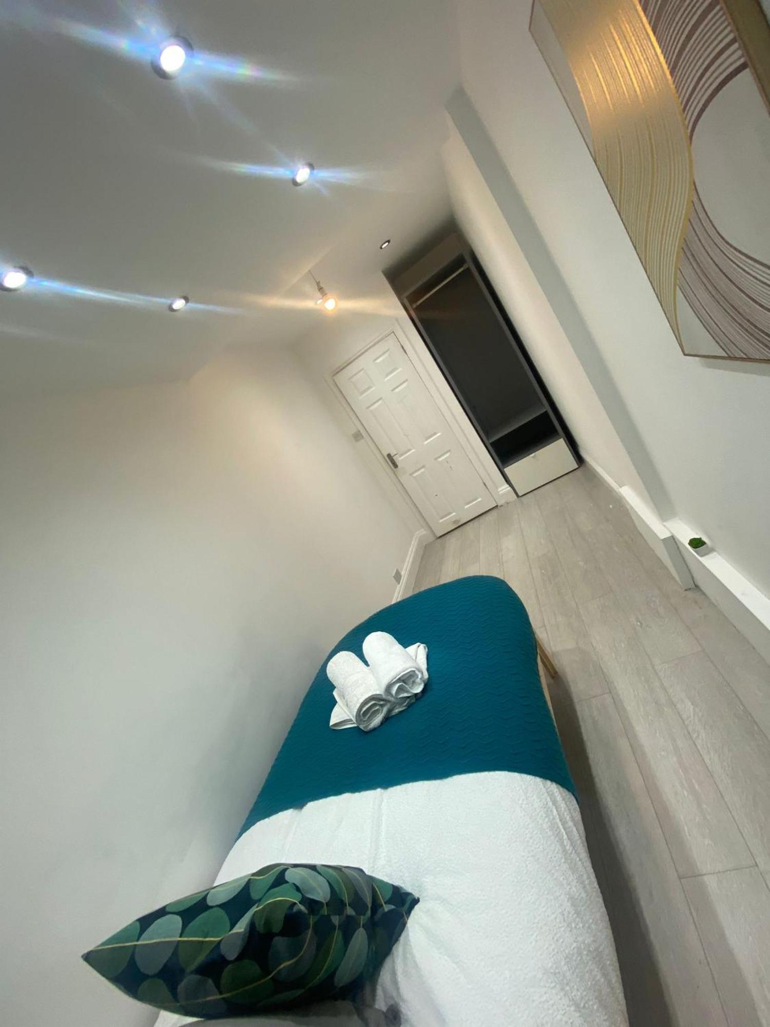 Villa Elegant Walk Windsor