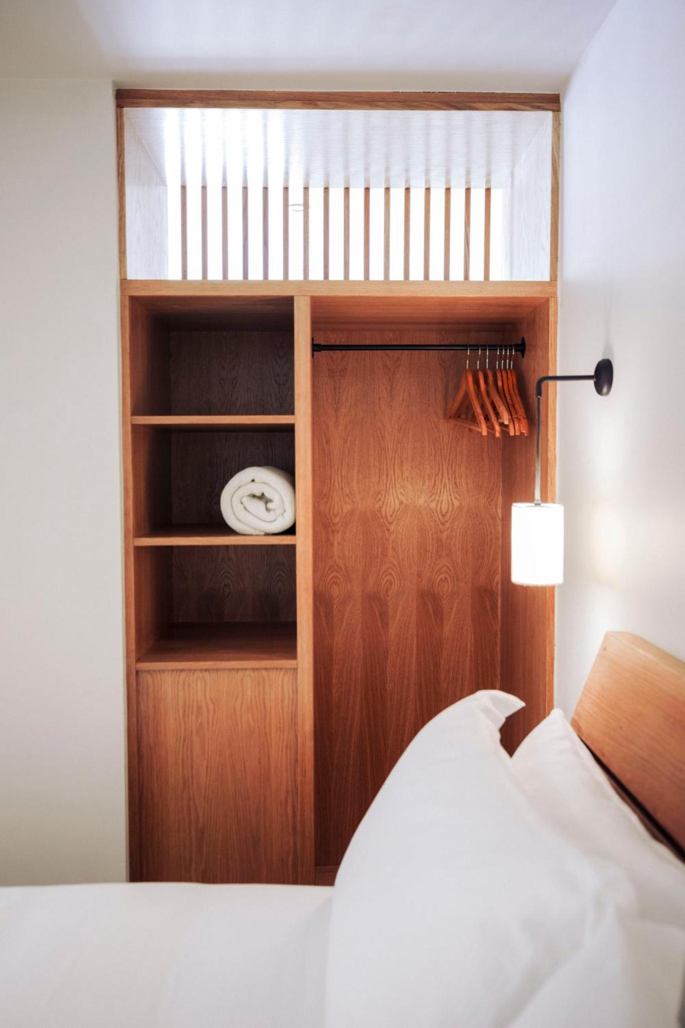 Apartment Leworth Apartments, *