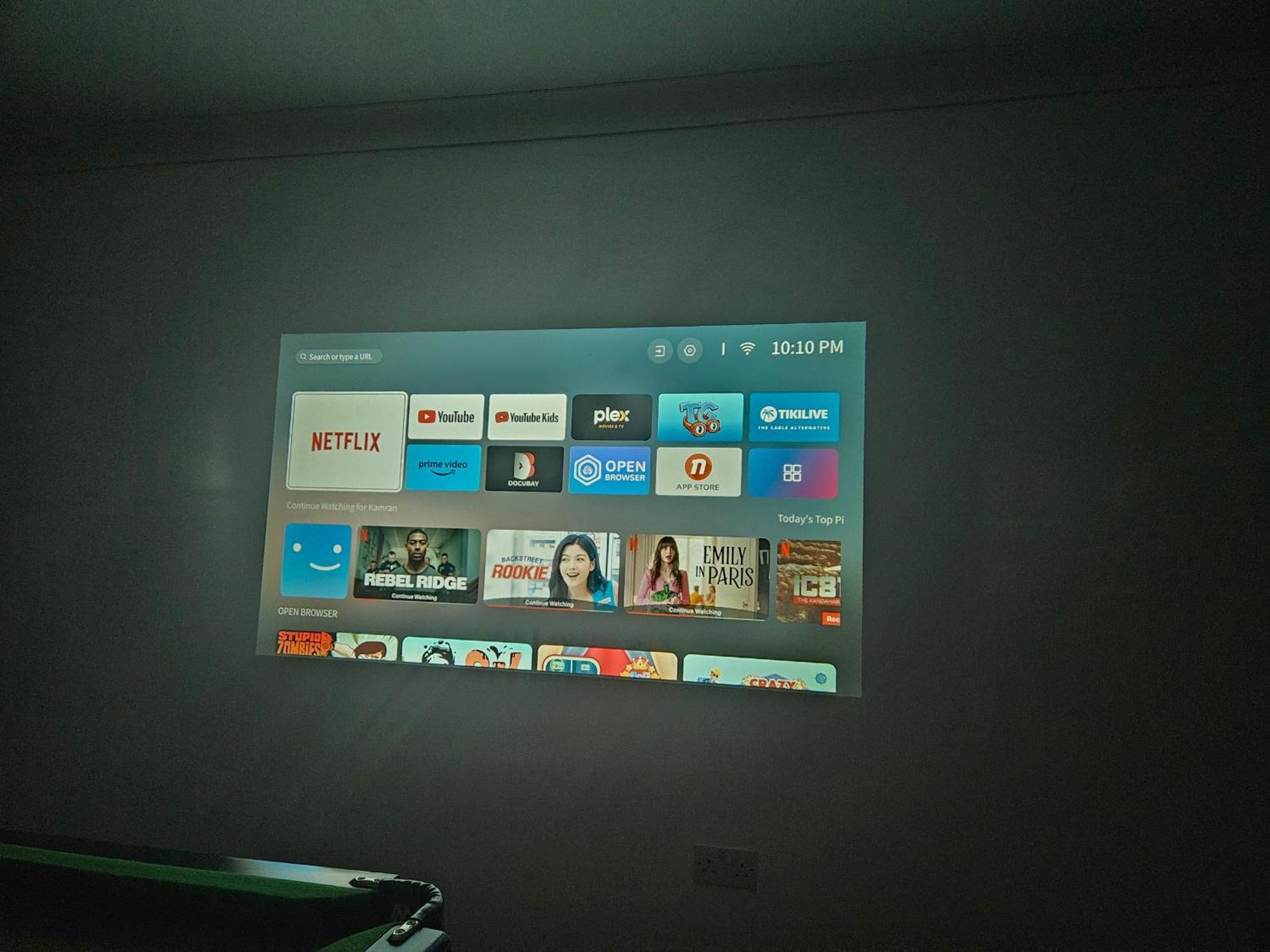 Large Annexe With Games Pool Table Ping Pong Air Hockey Movie Projector Chalet *