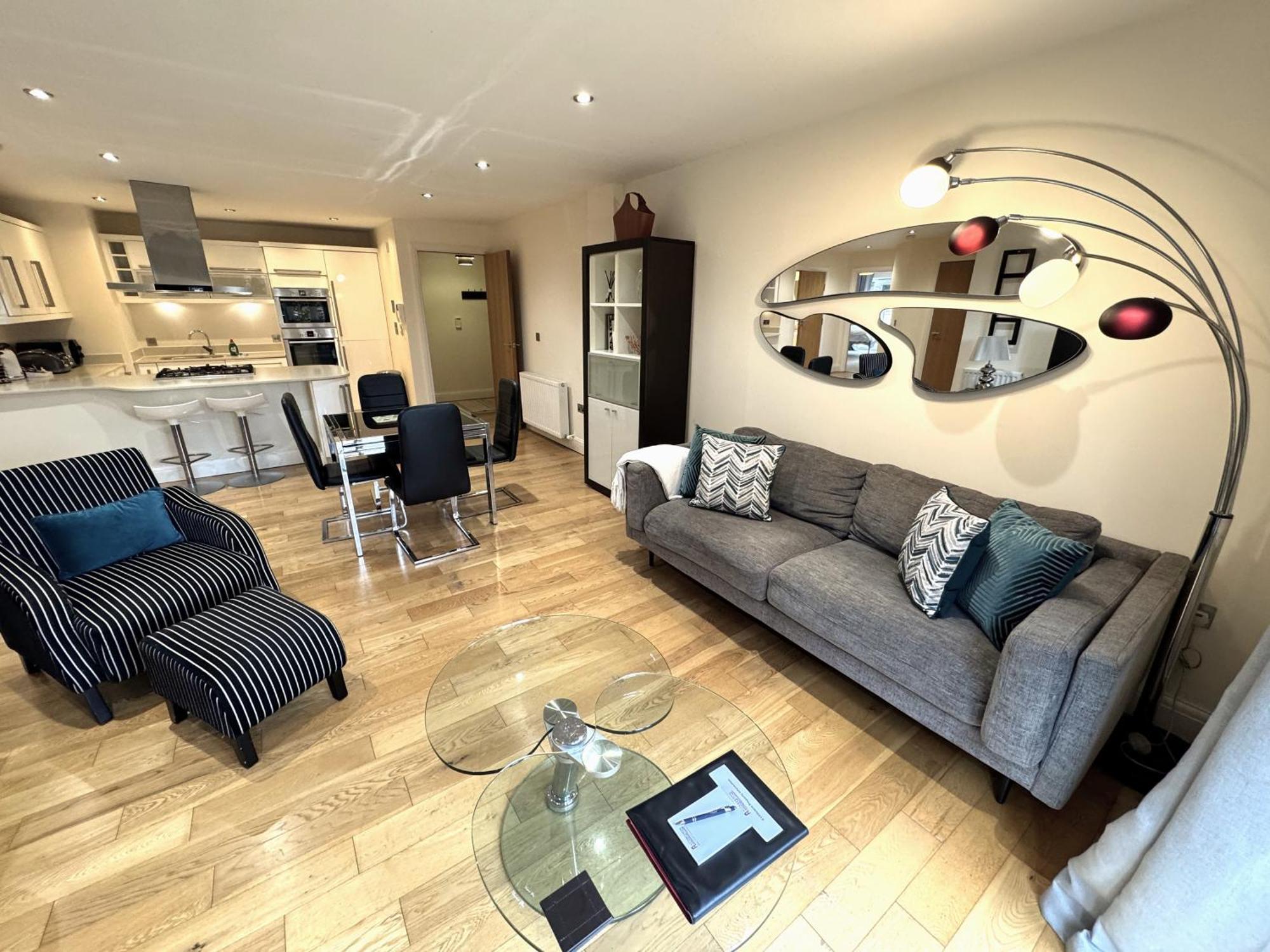 Spacious 2-bedroom With Parking In *