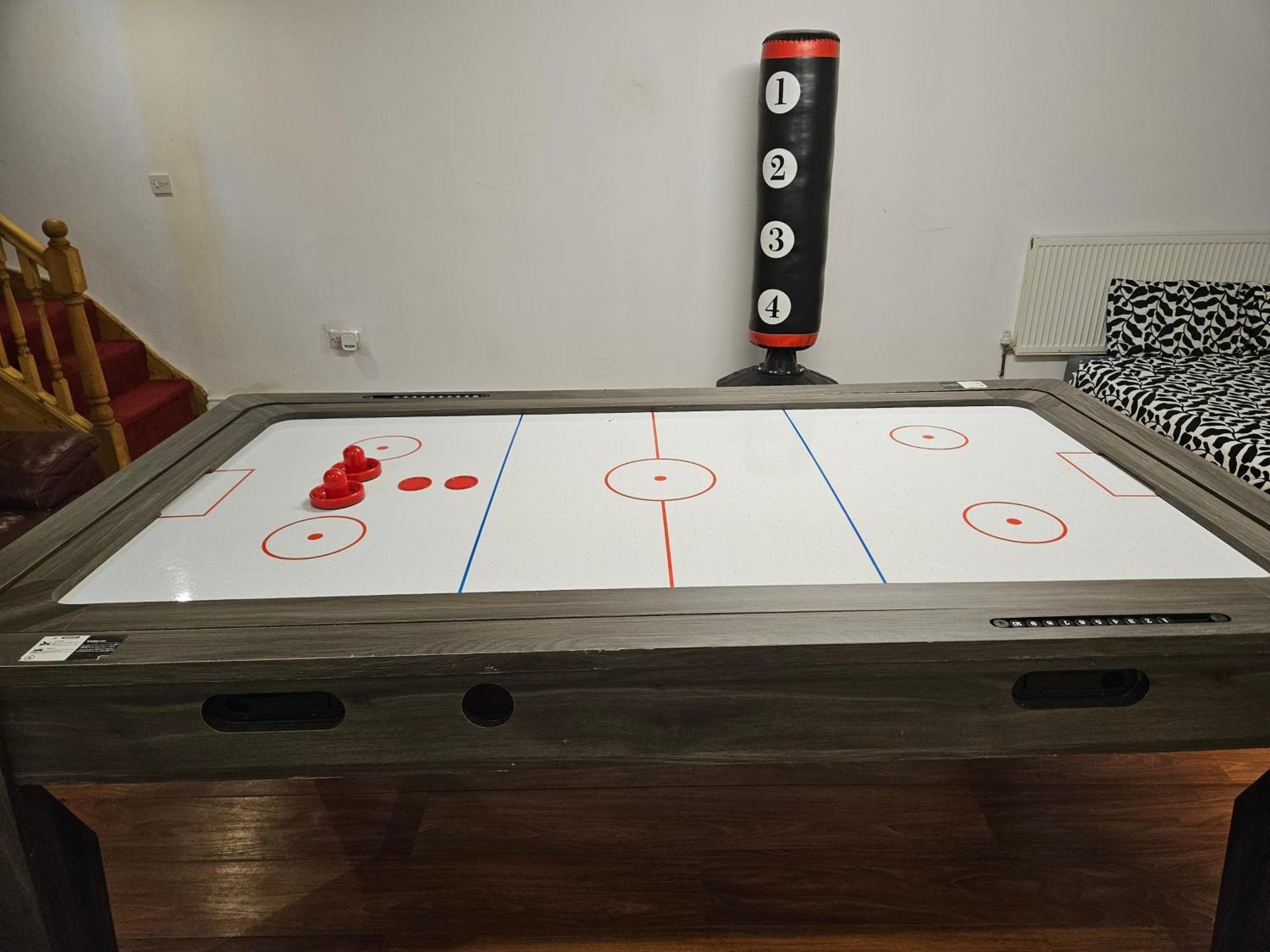 Annexe Pool Table Air Hockey Table Tennis Movie