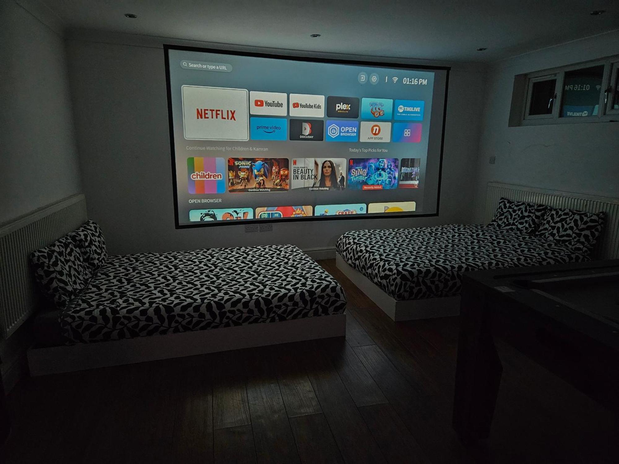 Annexe Pool Table Air Hockey Table Tennis Movie