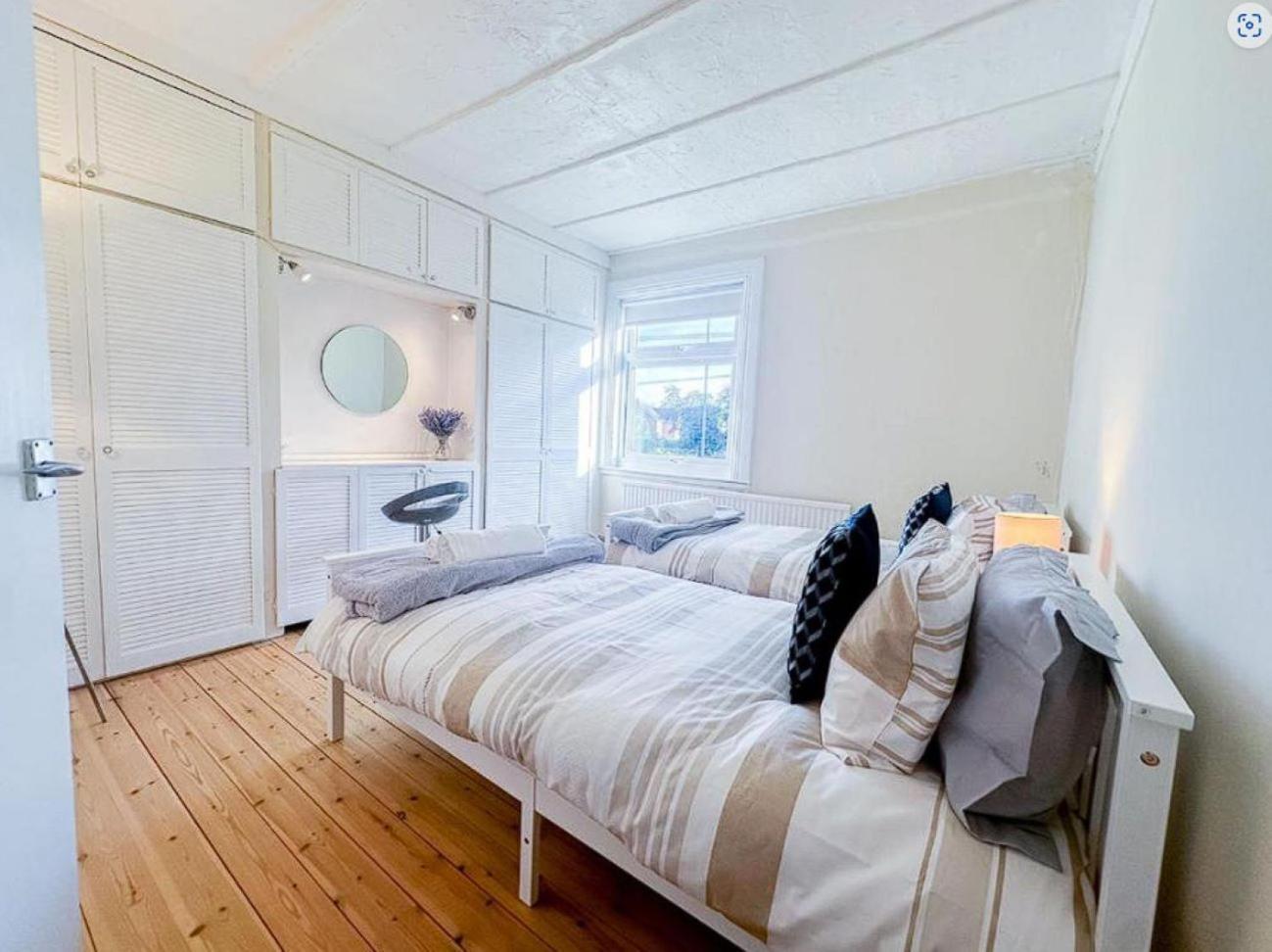 Holiday home Heartwarming With Free Parking That Is Perfect For Relaxation *