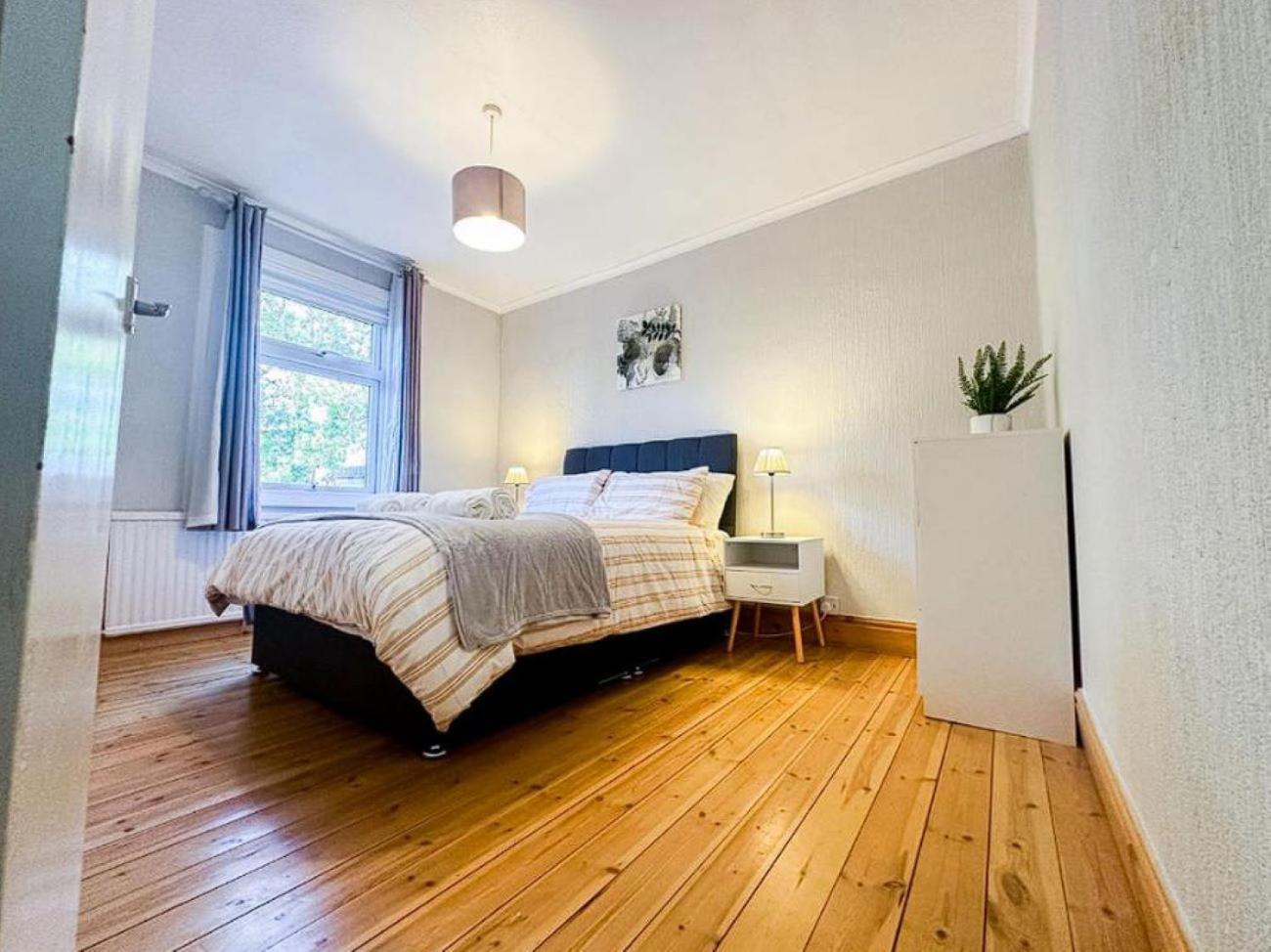 Holiday home Heartwarming With Free Parking That Is Perfect For Relaxation *