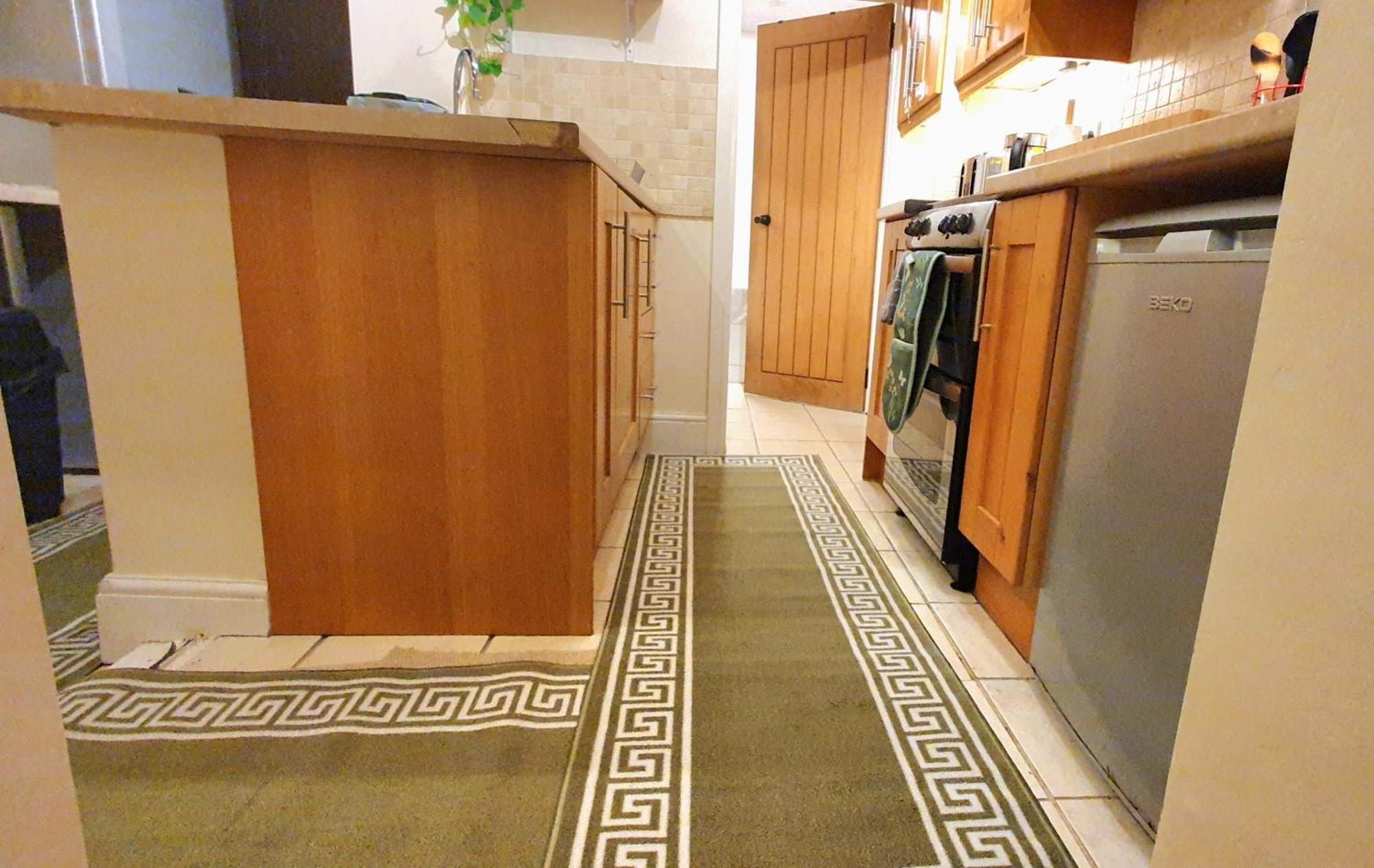 Inviting 2-bed In Holiday home
