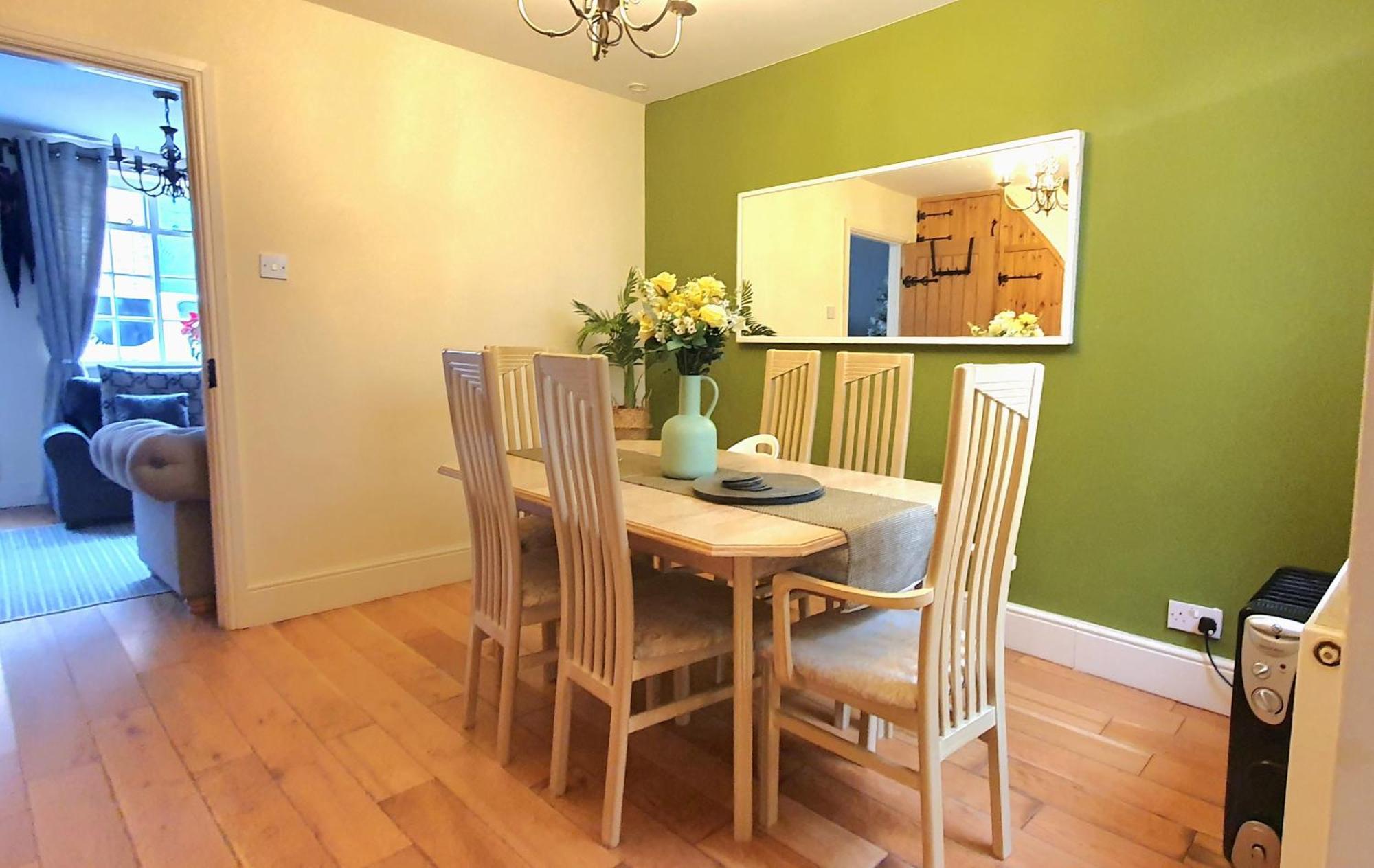 Inviting 2-bed In * Windsor