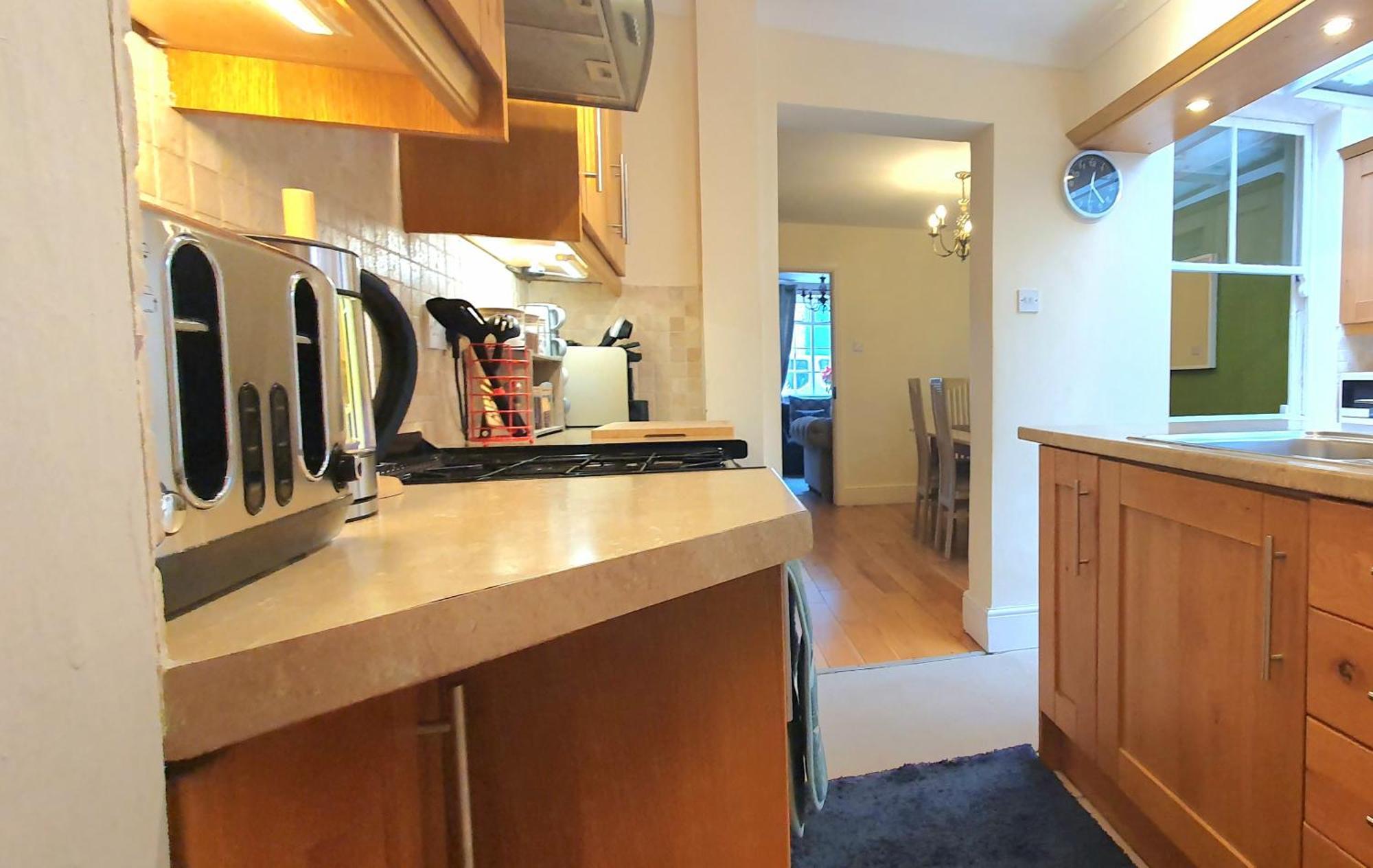Inviting 2-bed In