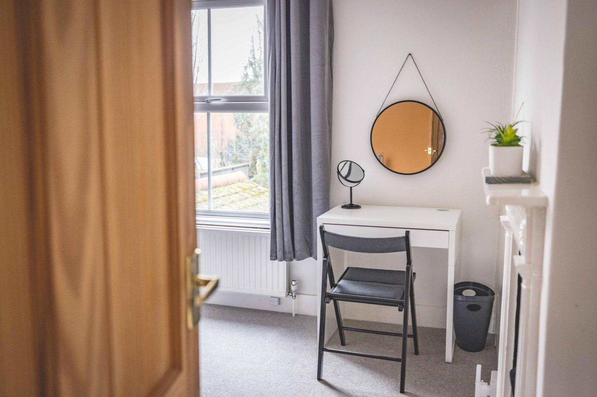 2br Character Minutes From Windsor, Private Garden Holiday home