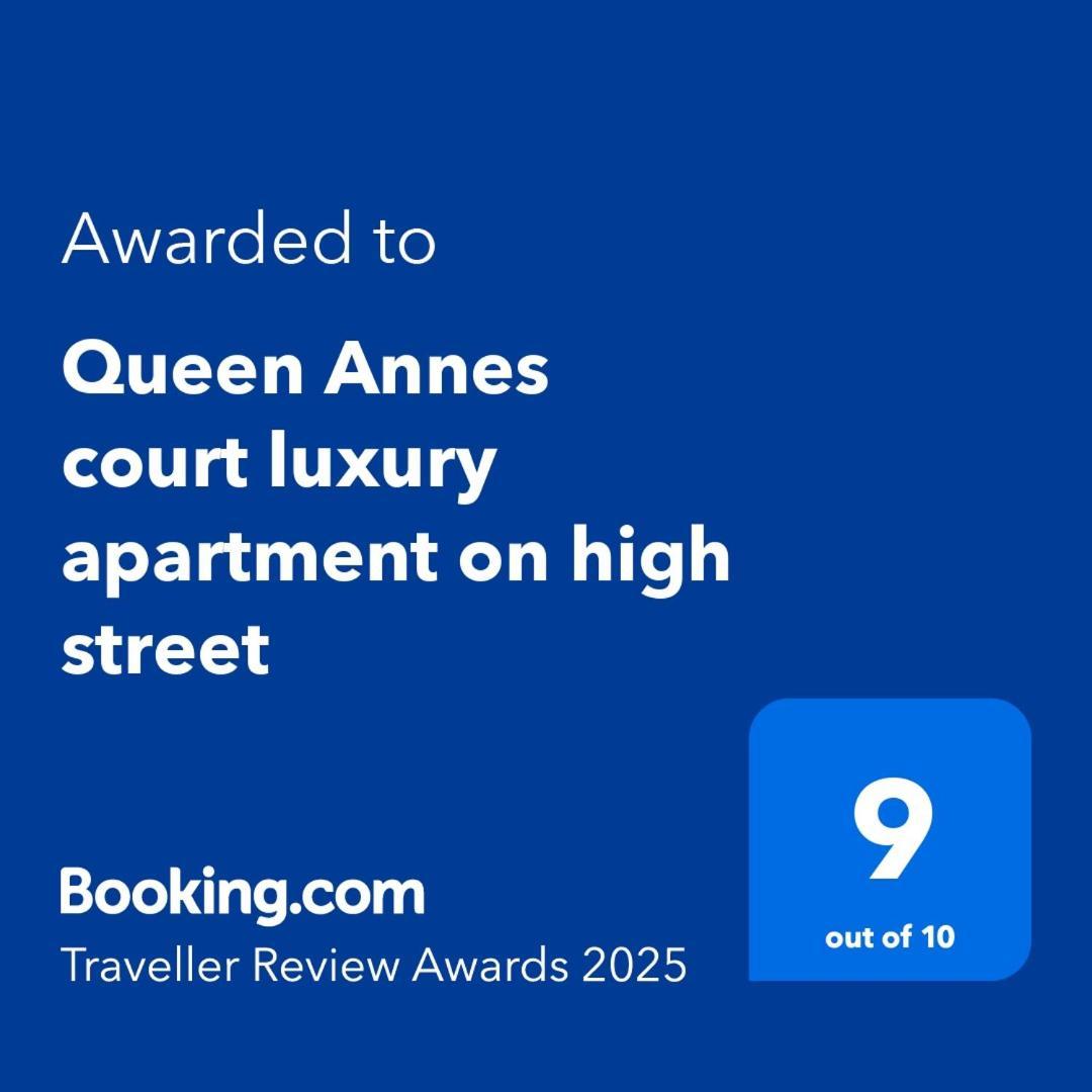Queen Annes Court Luxury On High Street * Windsor