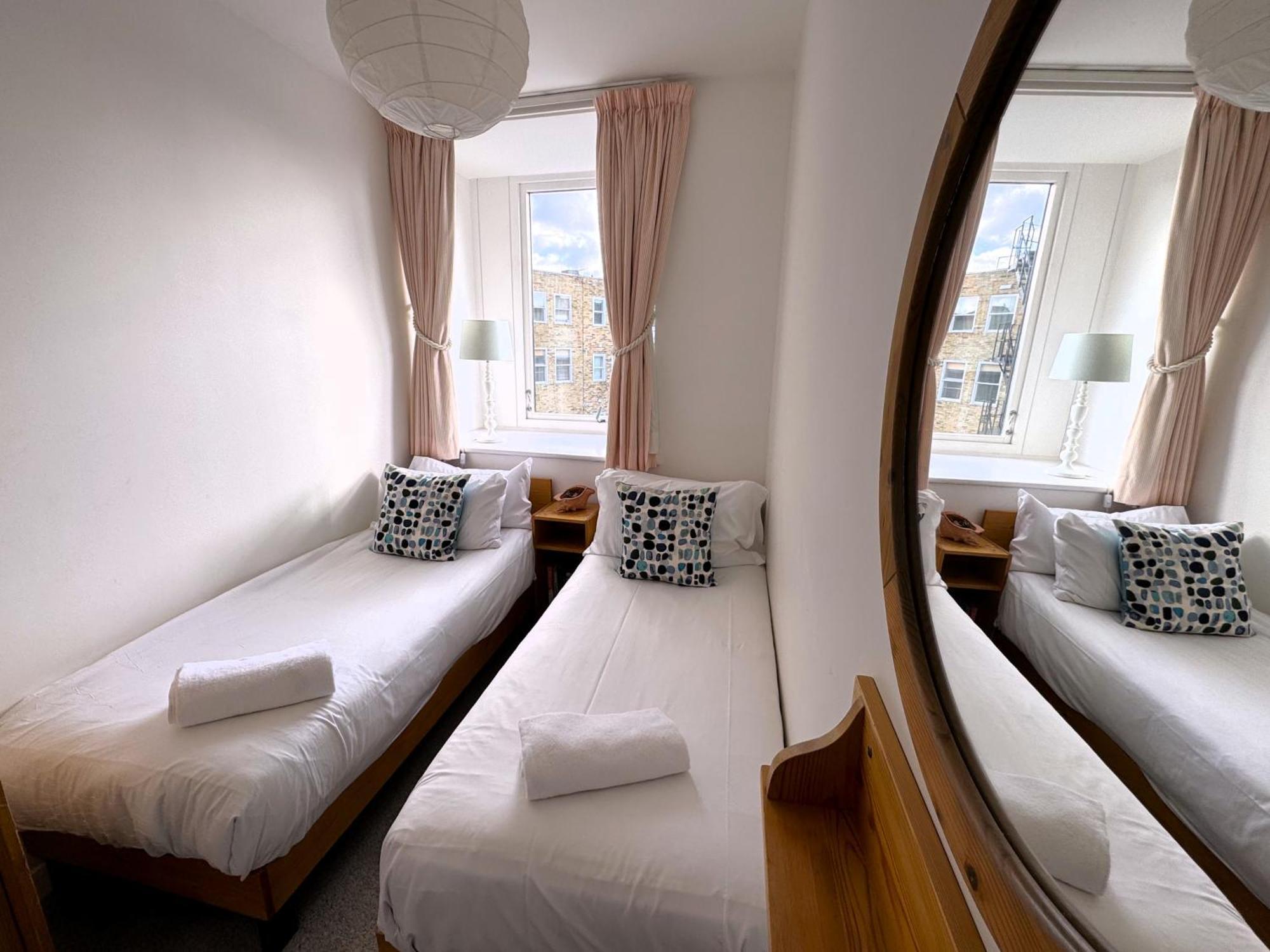 The Courtyard 2 Bedroom Apartments In Central Windsor With Parking Apartment *