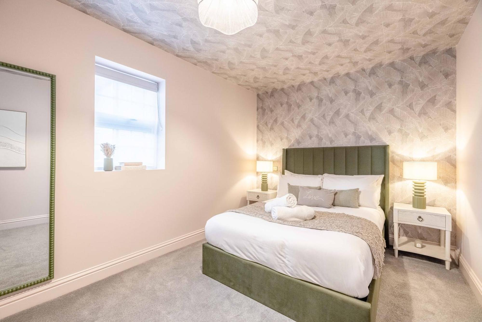 Apartment Escape In Style To With Free Parking