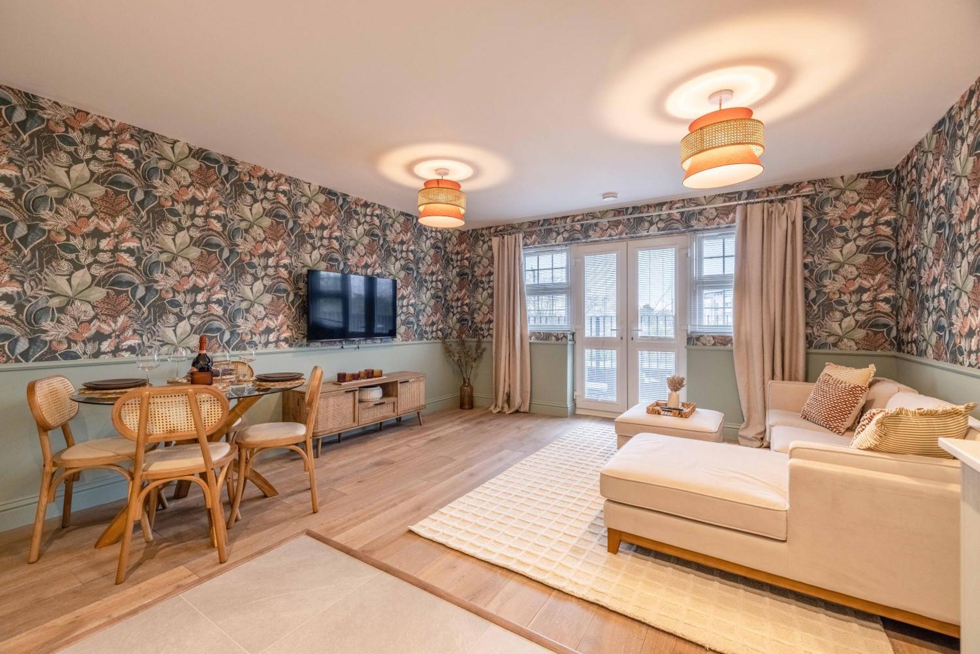 Escape In Style To With Free Parking Windsor