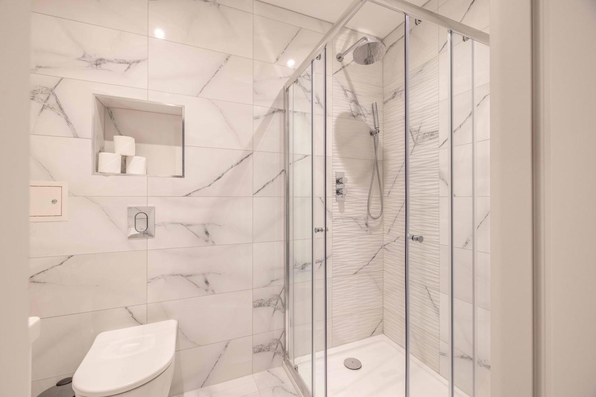 Apartment Escape In Style To With Free Parking