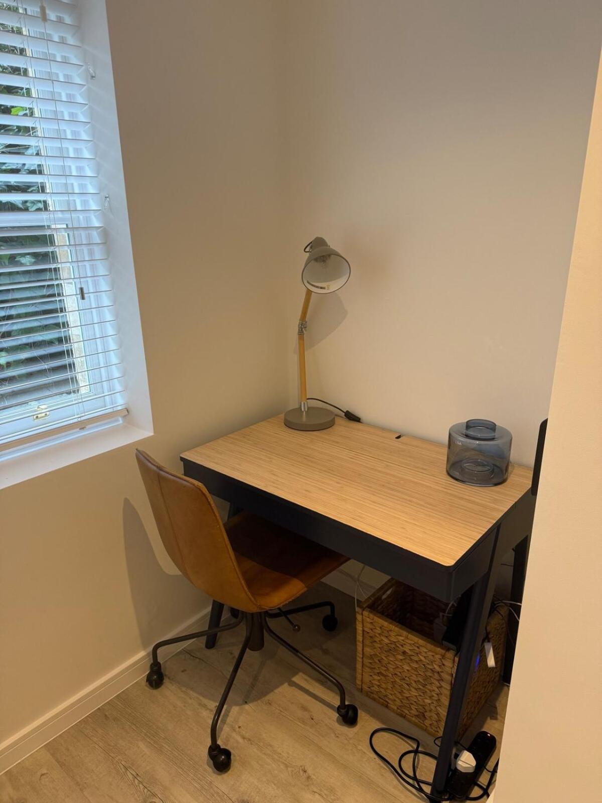 Large 1 Bedroom Self Contained Garden Flat Apartment Windsor