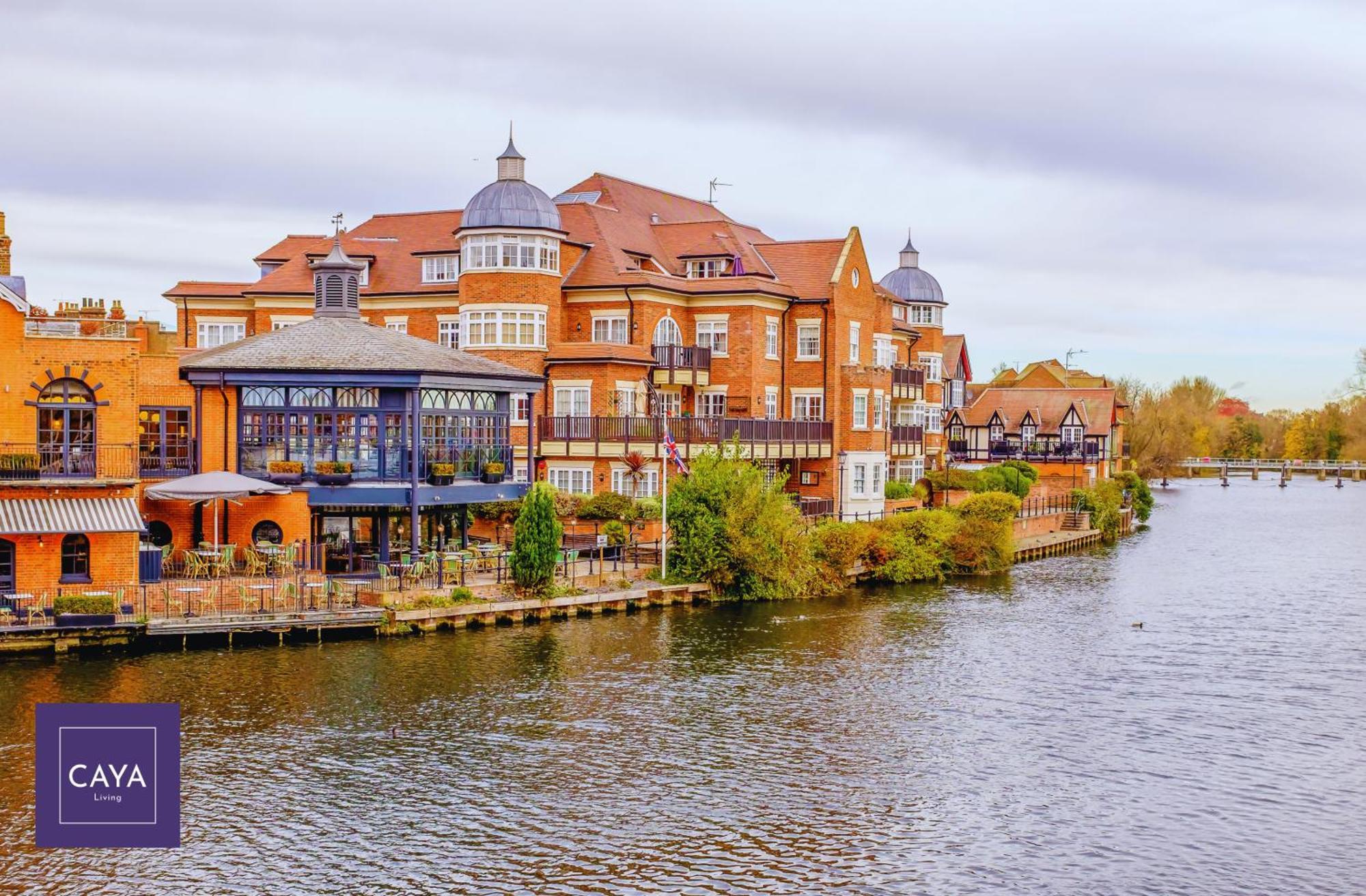 Caya Living New Luxe 2br In Berkshire - Legoland - Castle - Heathrow Sleeps 6 - Private Gated Parking Apartamento