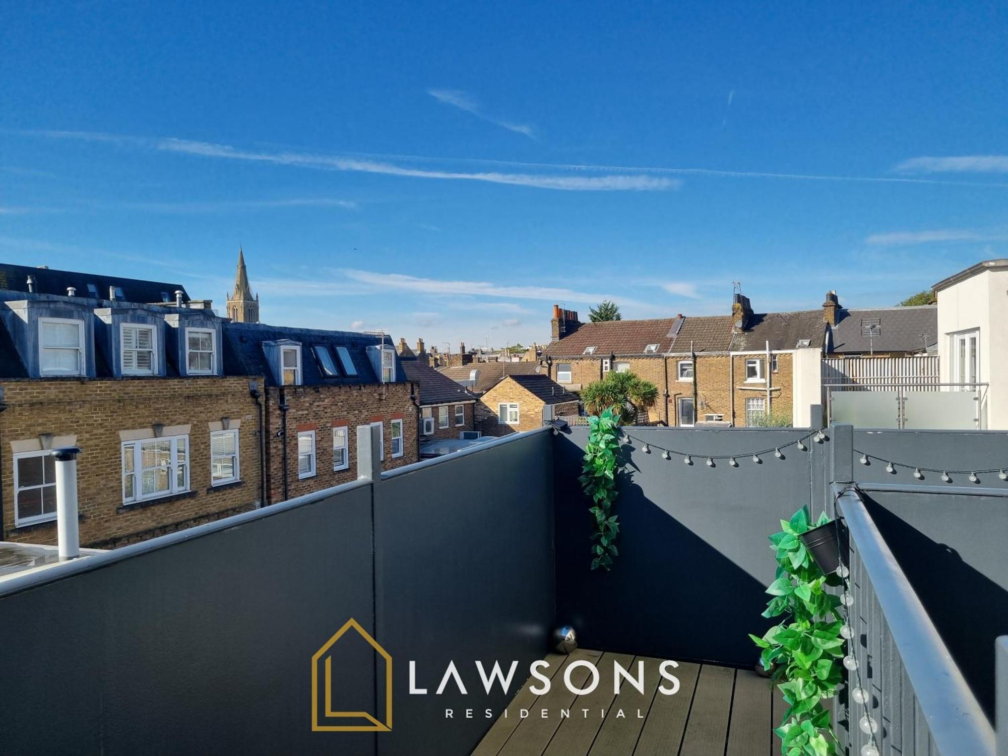 Penthouse Living By Lawsons *