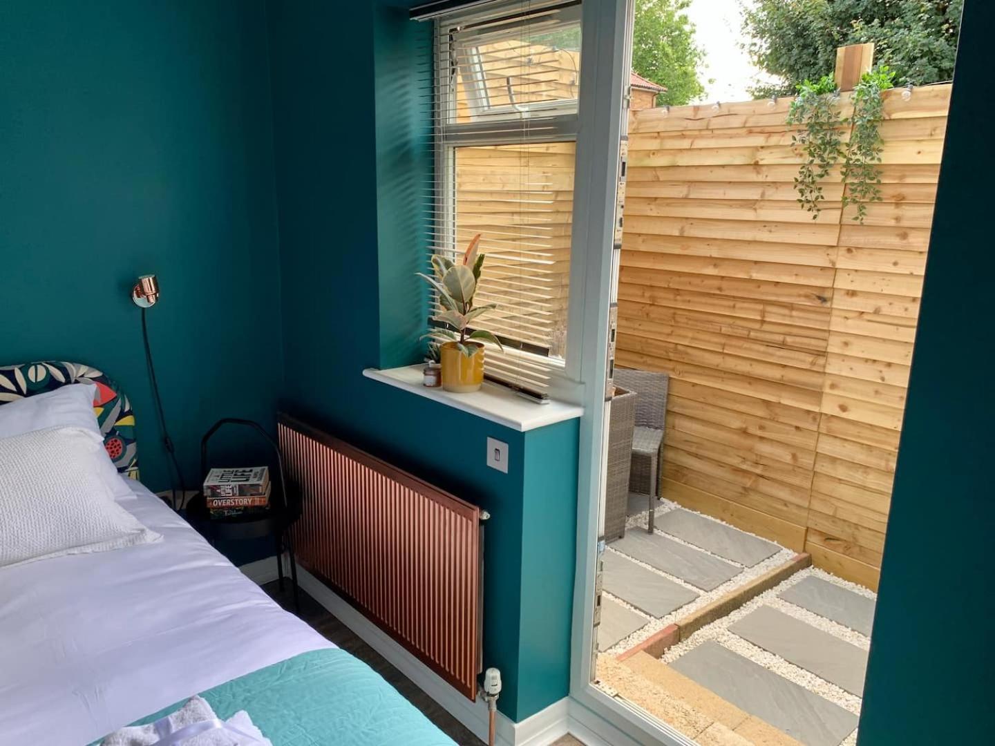 Modern With Parking Near Castle & Legoland Windsor