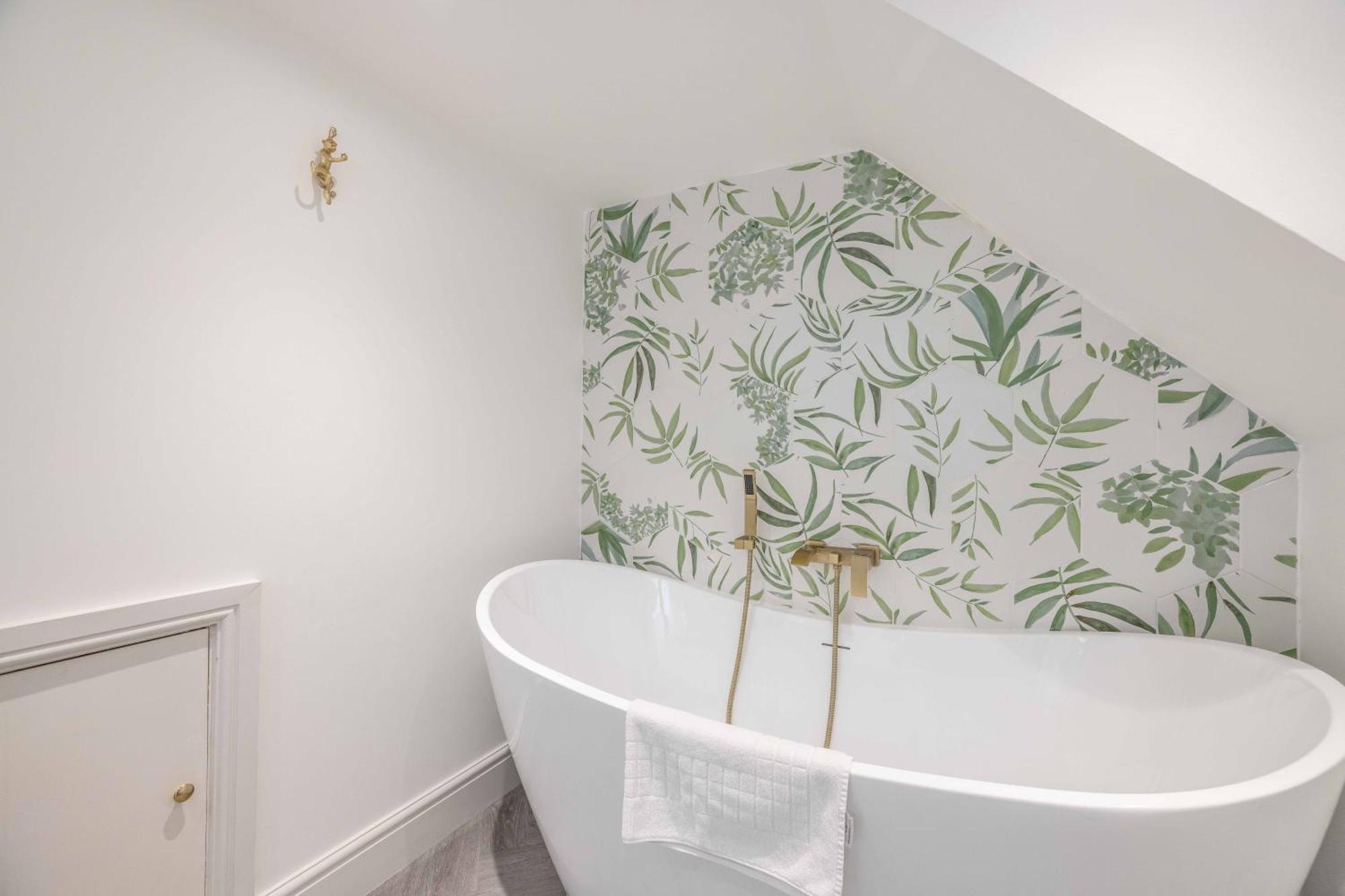 Charming 2 Bed,2 Bath Flat By The Long Walk * Windsor