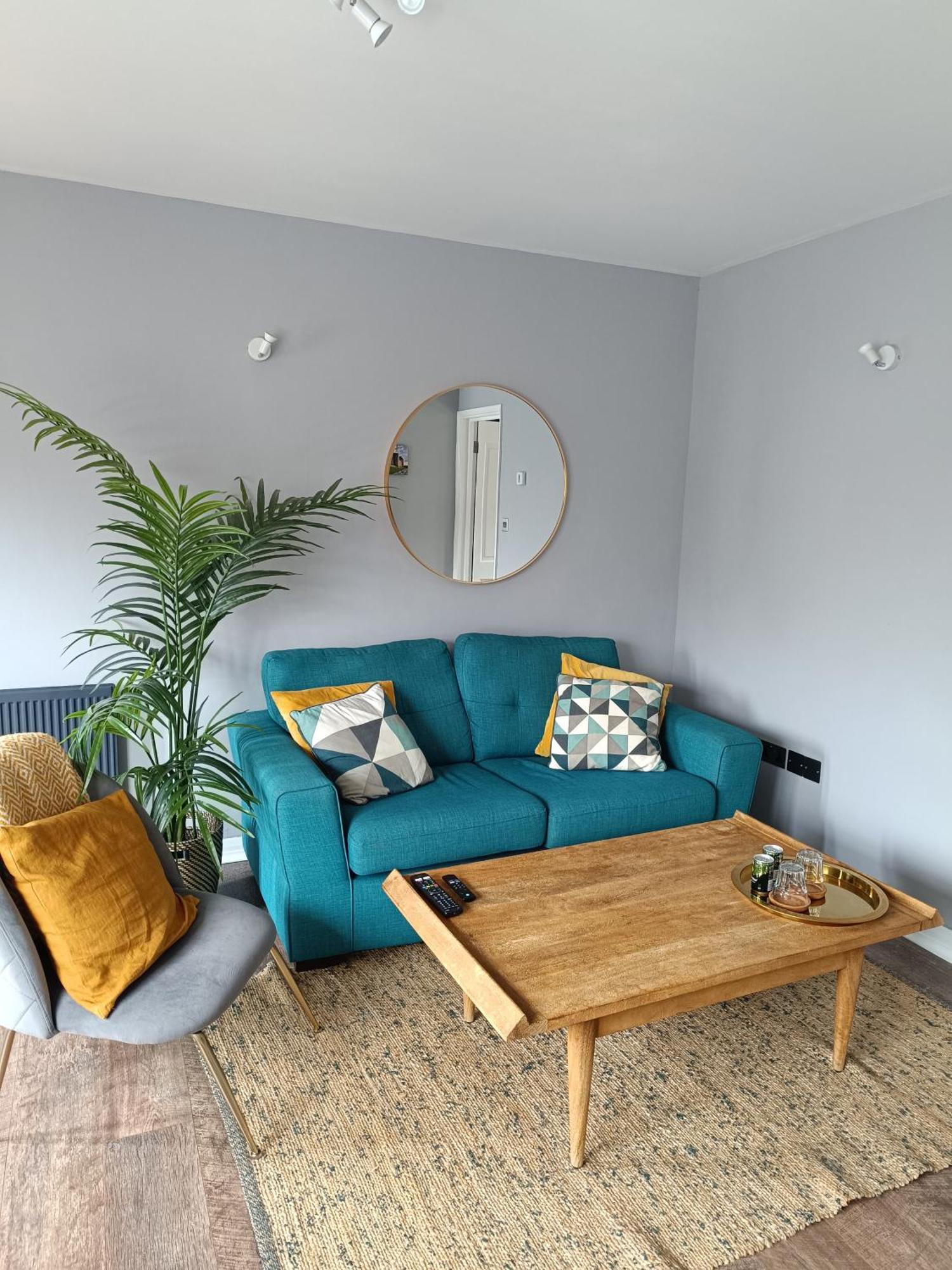 Modern With Parking Near Castle & Legoland