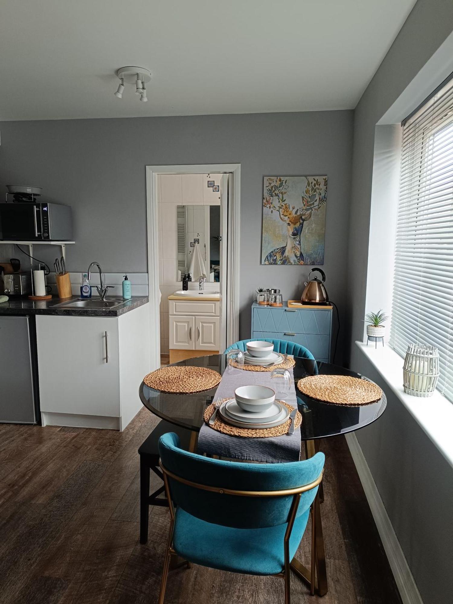 Modern With Parking Near Castle & Legoland
