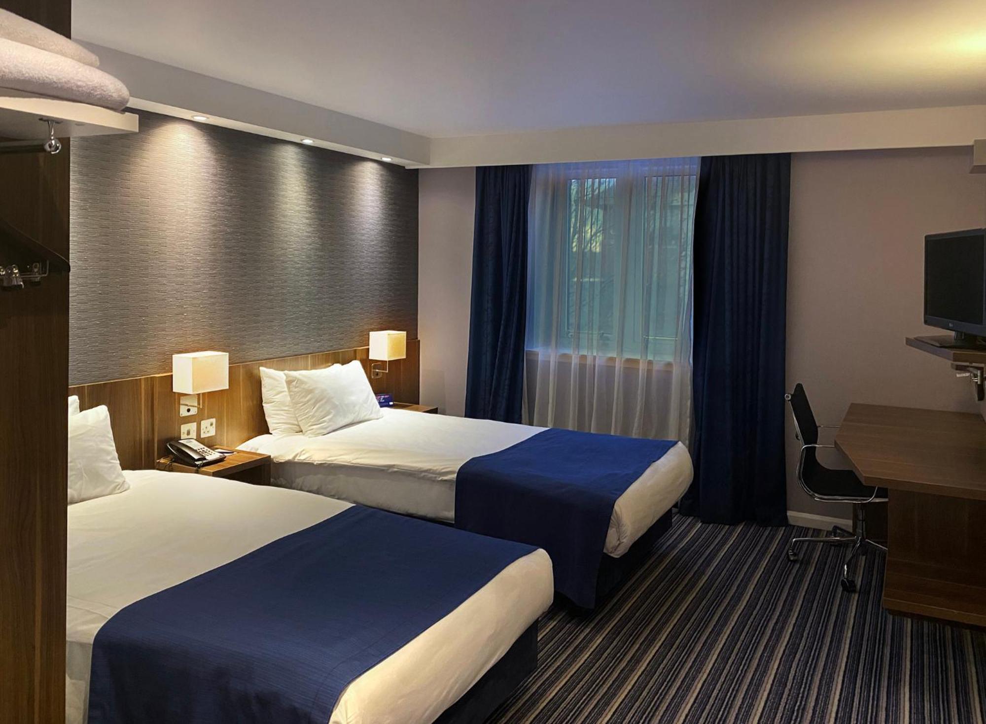 Express By Ihg Windsor