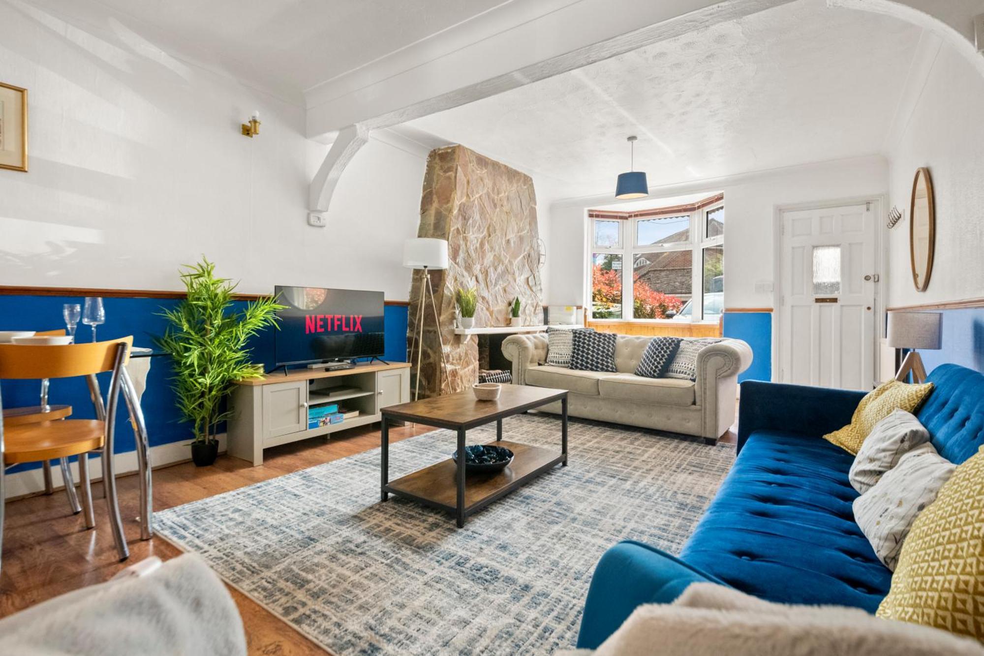 Heartwarming With Free Parking That Is Perfect For Relaxation Holiday home