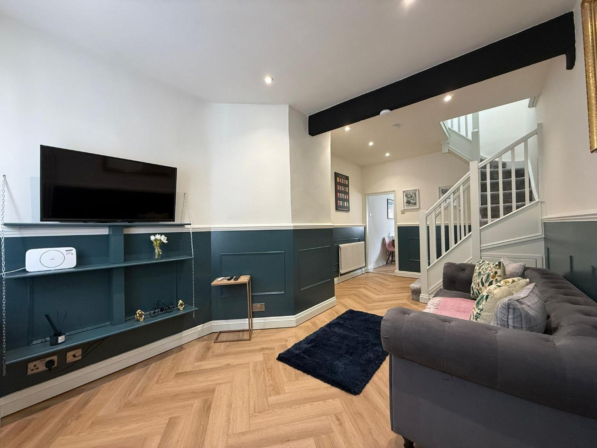 Holiday home Charming In - Walk To Castle &shops!