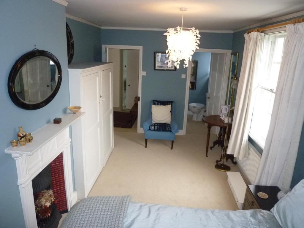 Manor Cottage Bed And Breakfast Windsor