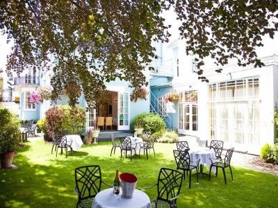 The Royal Adelaide Hotel