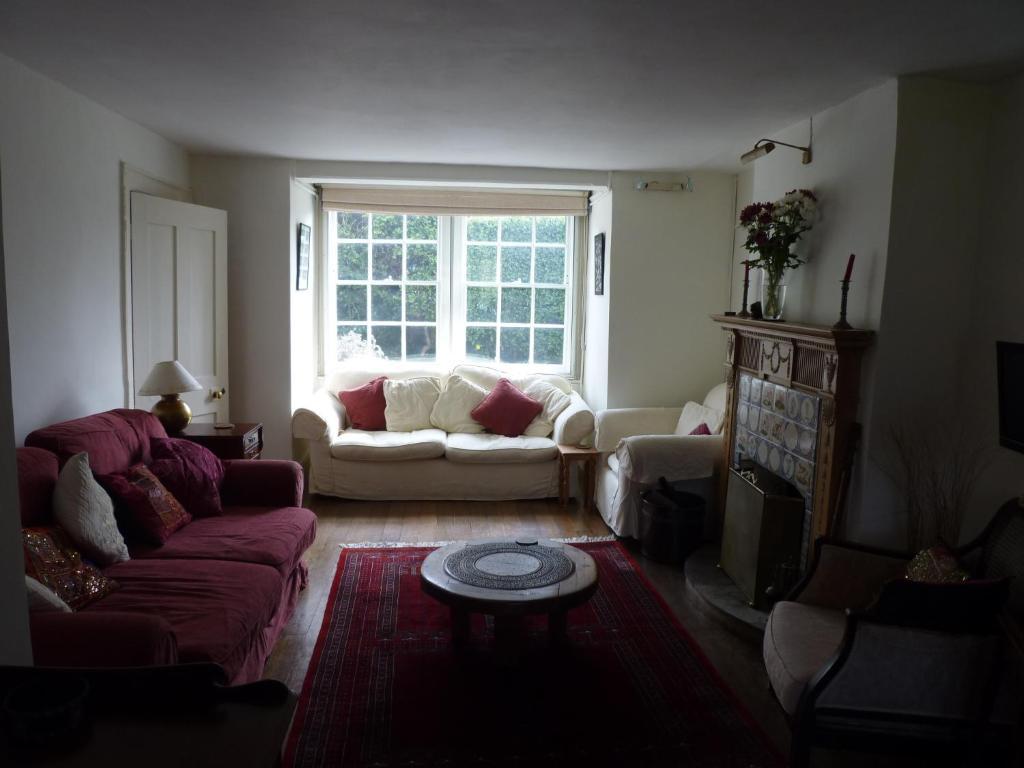 Bed & Breakfast Manor Cottage Bed And Breakfast Windsor