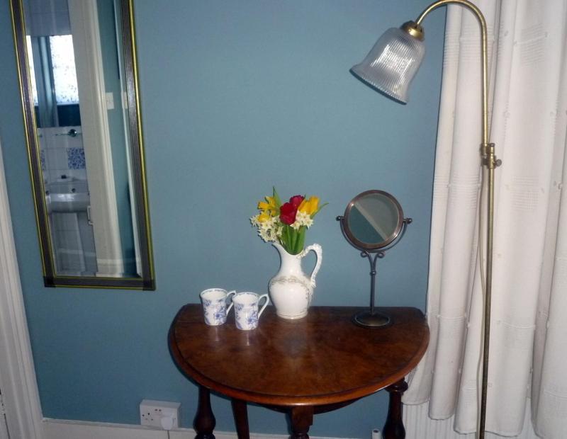 Manor Cottage Bed And Breakfast Bed & Breakfast Windsor