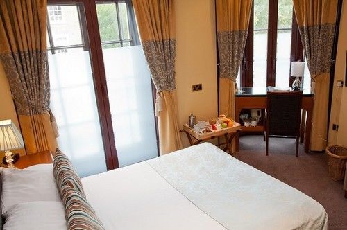 The Royal Adelaide 4* Windsor