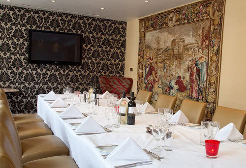 The Royal Adelaide Hotel Windsor