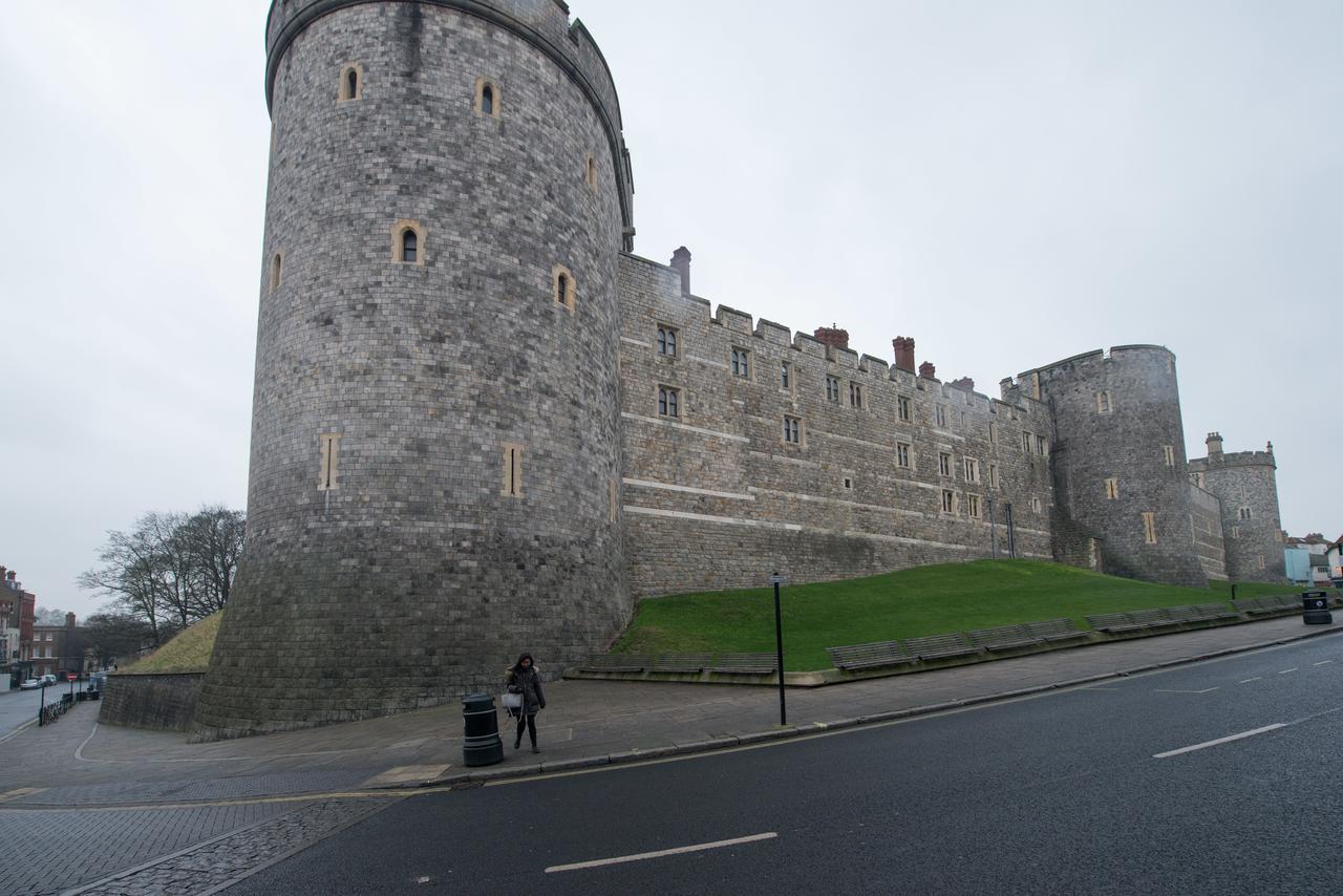 Facing The Castle * Windsor