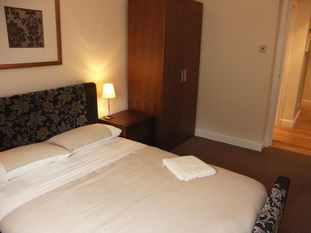 The Courtyard 2 Bedroom Apartments In Central Windsor With Parking Apartment Windsor