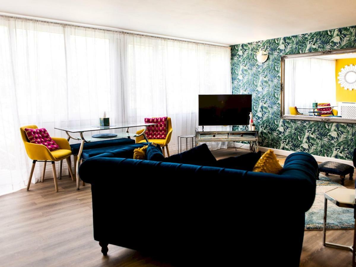 Pass The Keys Chic With Free Parking, 500m From Castle Apartment Windsor